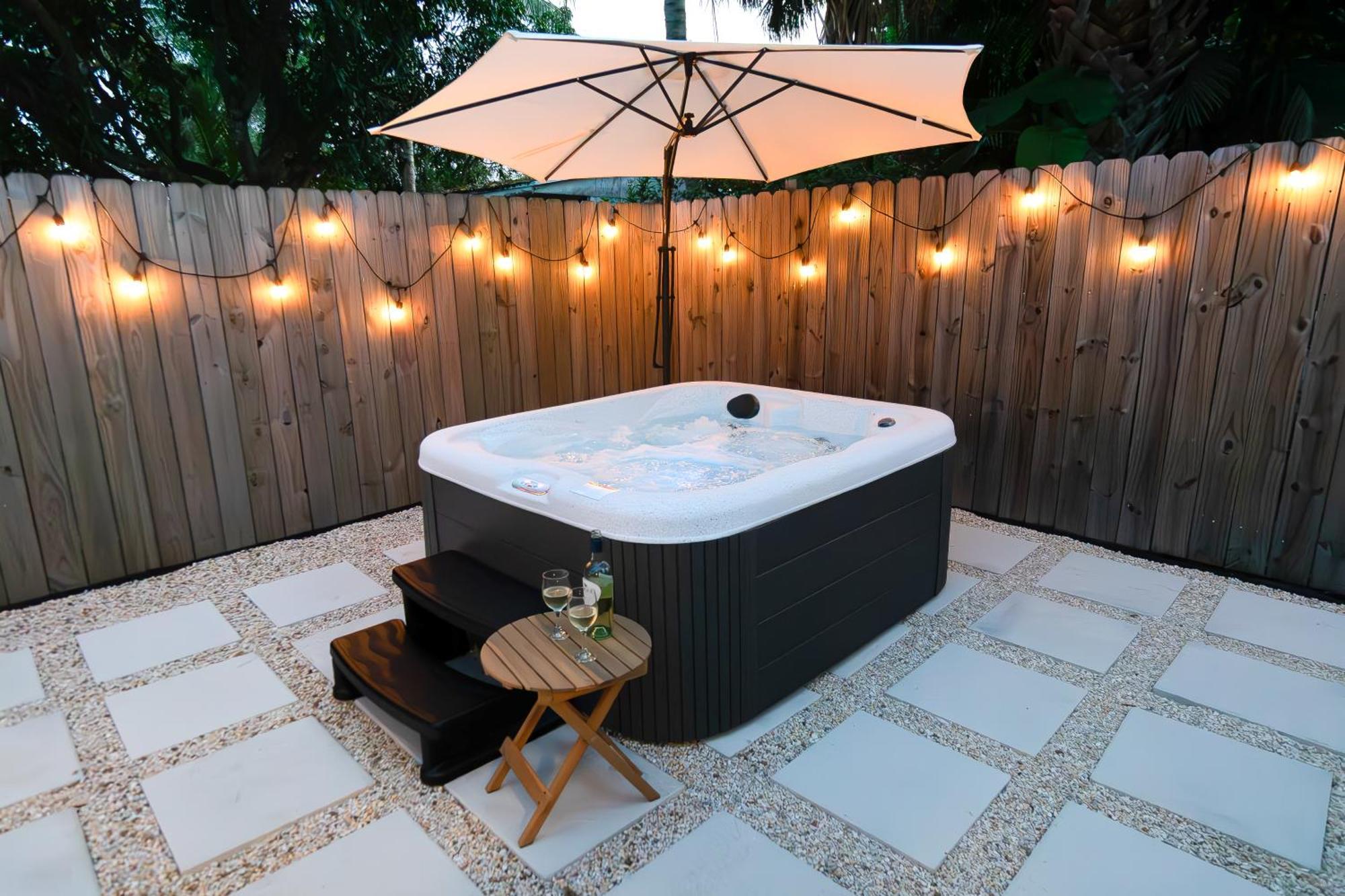 West Palm Beach Elegant 5Br With Hot Tub And Fire Pit Near Beach Экстерьер фото