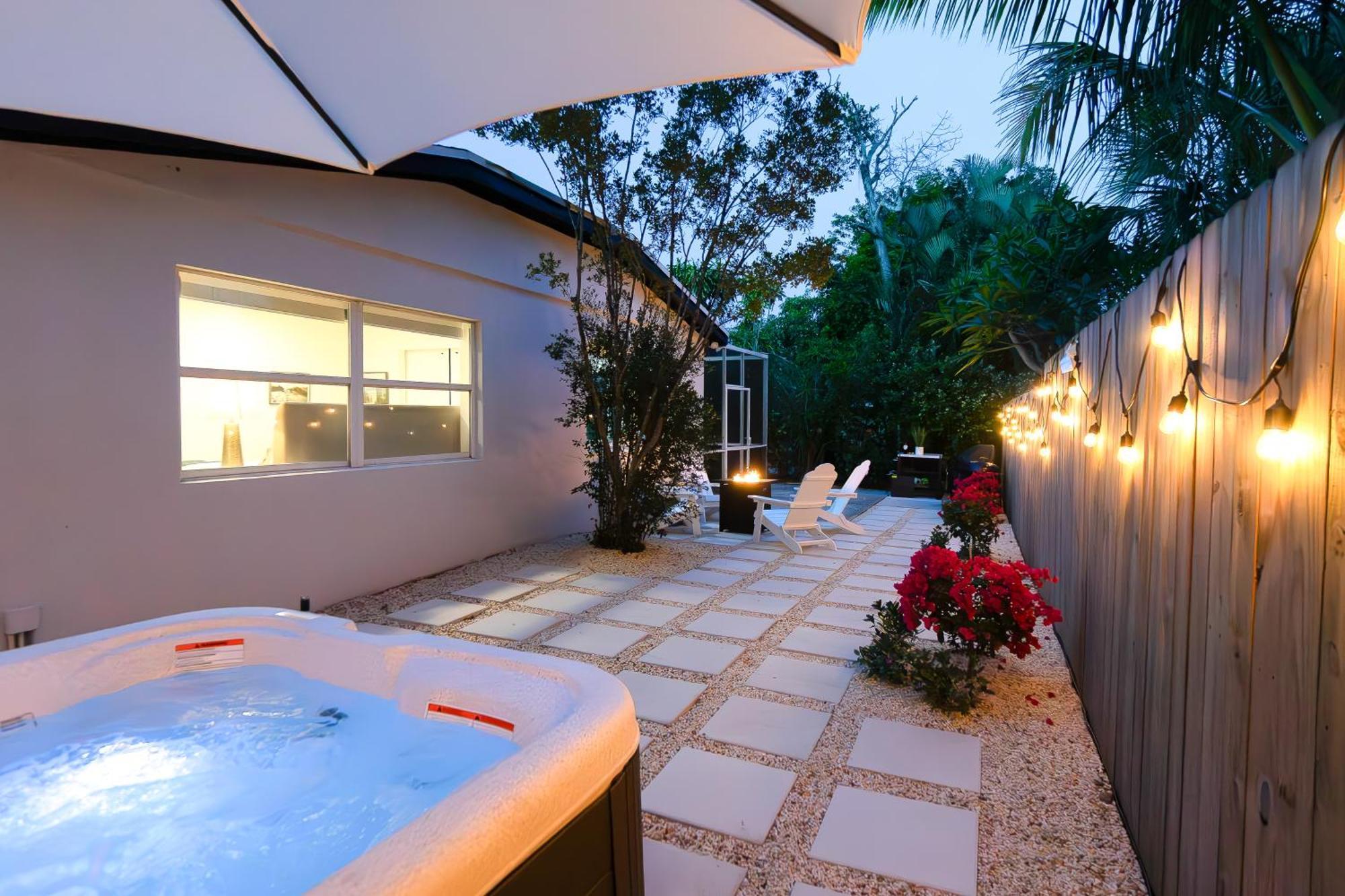 West Palm Beach Elegant 5Br With Hot Tub And Fire Pit Near Beach Экстерьер фото